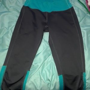 Tek Gear Capri leggings